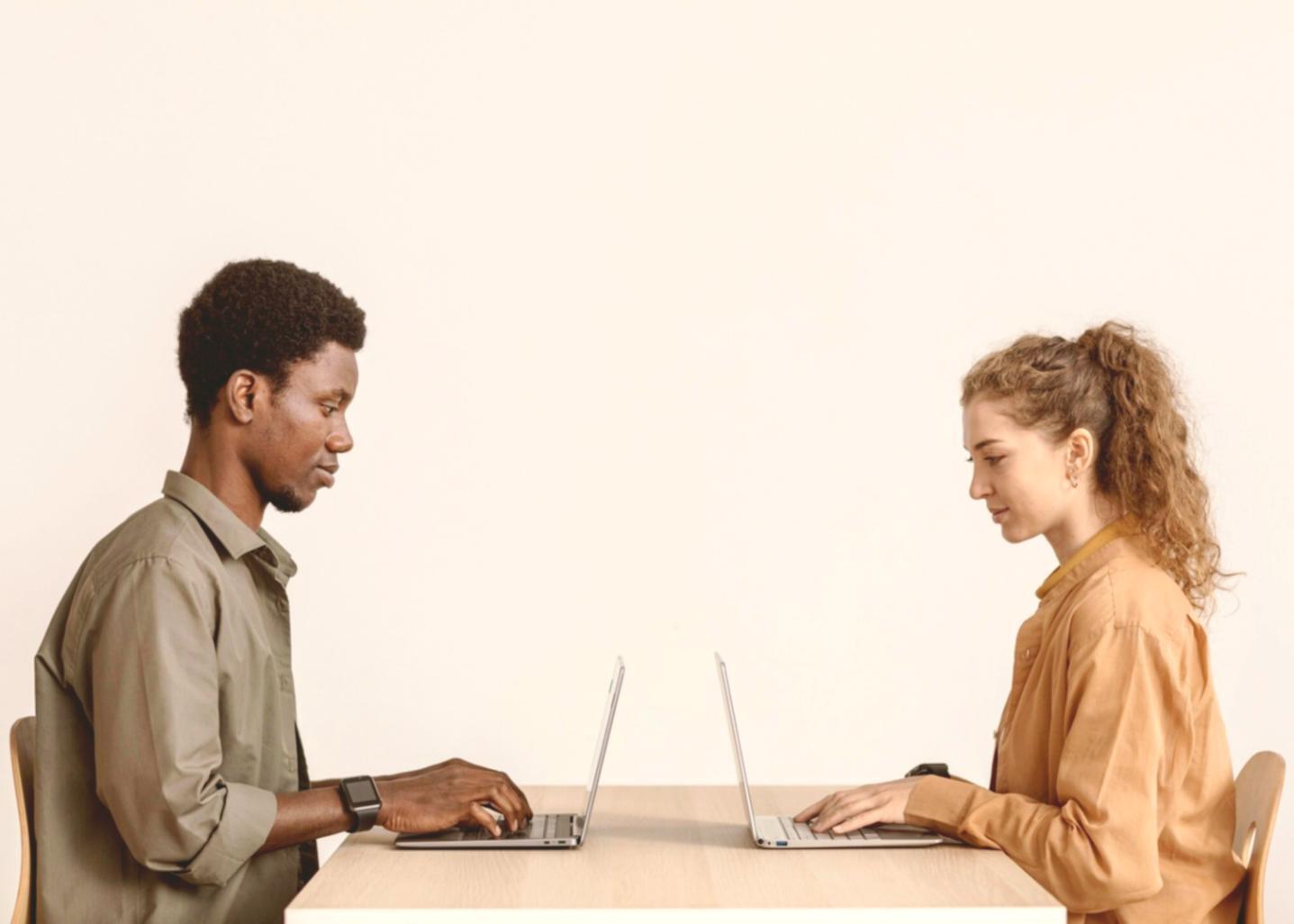 Teilnehmer analysieren Franchise-Kennzahlen